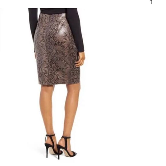 Blank NYC Faux leather brown and black textured Snake Print Skirt Size 31 - Picture 1 of 7